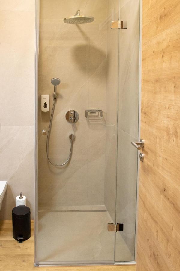 Landhaus Storch - Pension แกนเซิร์นดอร์ฟ ภายนอก รูปภาพ