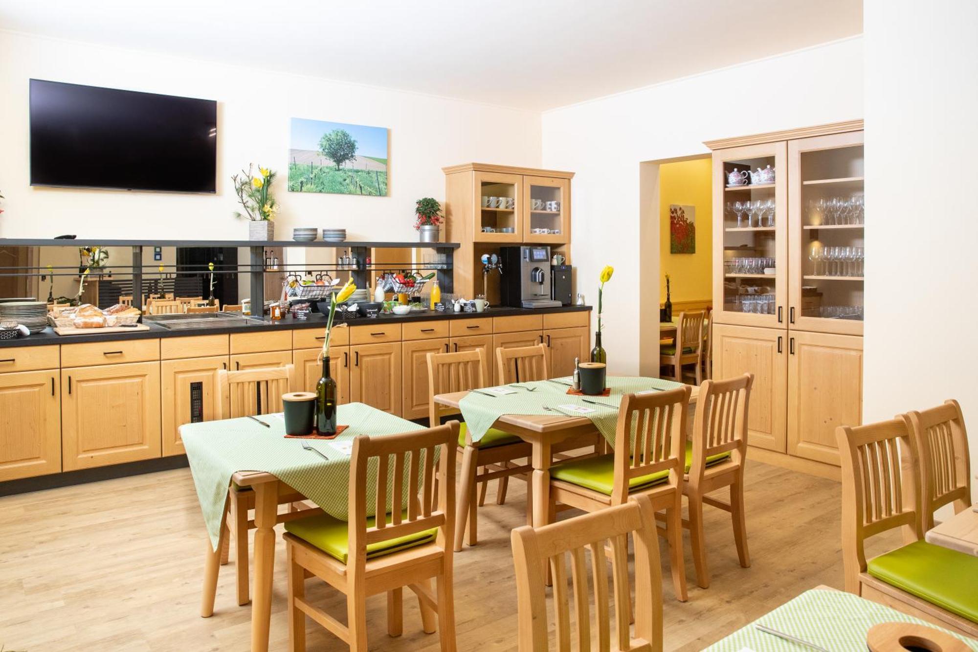 Landhaus Storch - Pension แกนเซิร์นดอร์ฟ ภายนอก รูปภาพ